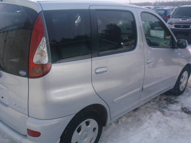 2003 Toyota Funcargo