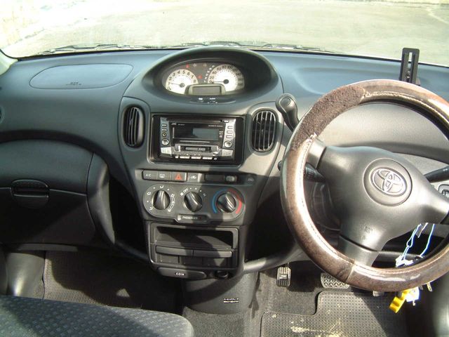 2003 Toyota Funcargo