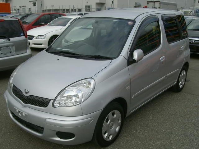 2003 Toyota Funcargo