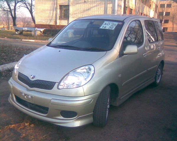 2003 Toyota Funcargo