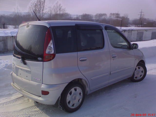 2003 Toyota Funcargo