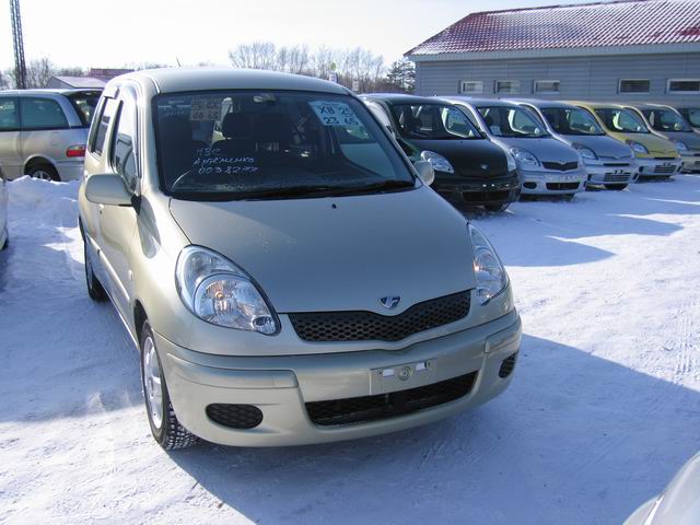 2003 Toyota Funcargo Pictures
