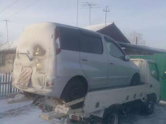 2003 Toyota Funcargo Pics