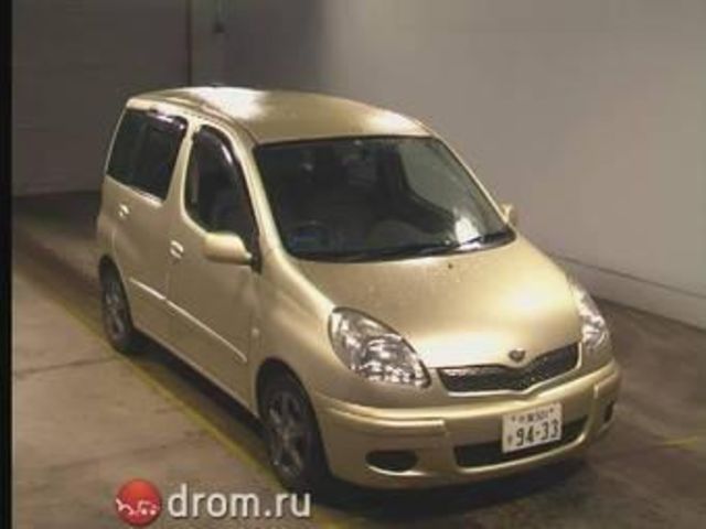 2003 Toyota Funcargo