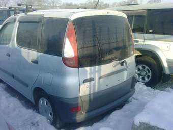 2003 Toyota Funcargo Images