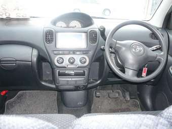 2003 Toyota Funcargo Pictures