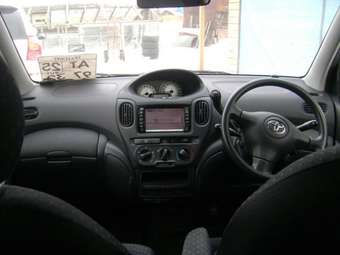 2003 Toyota Funcargo Photos