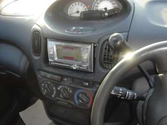 2003 Toyota Funcargo Photos