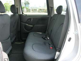 2003 Toyota Funcargo Pictures