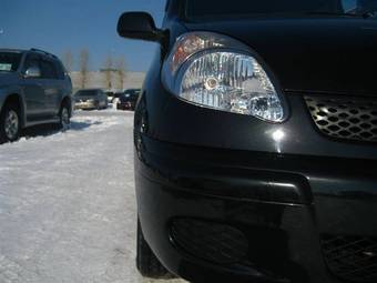 2003 Toyota Funcargo Photos