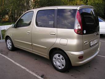 2003 Toyota Funcargo For Sale