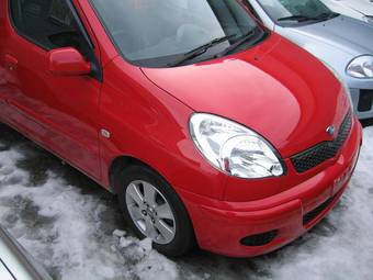 2003 Toyota Funcargo Photos