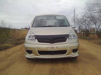 2003 Toyota Funcargo Pictures