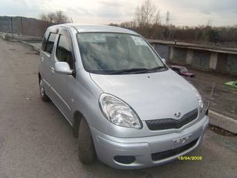 2003 Toyota Funcargo Pictures
