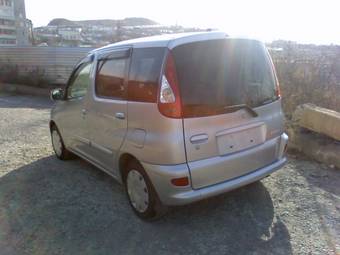 2003 Toyota Funcargo Photos