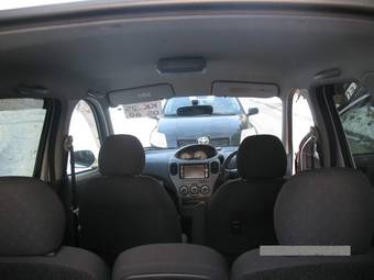 2003 Toyota Funcargo Pictures