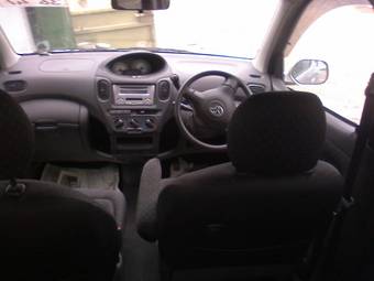 2003 Toyota Funcargo Pictures