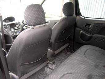 2003 Toyota Funcargo Photos