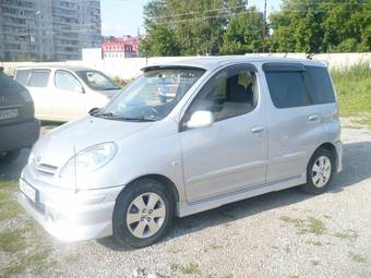 2003 Toyota Funcargo Photos