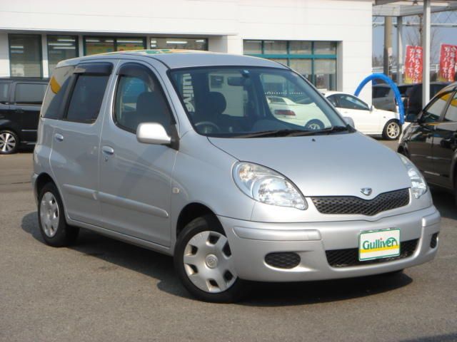 2004 Toyota Funcargo