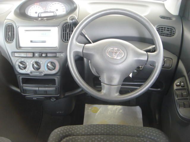 2004 Toyota Funcargo