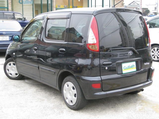 2004 Toyota Funcargo