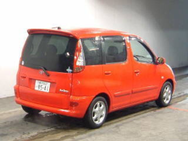 2004 Toyota Funcargo