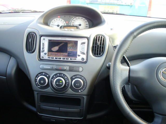 2004 Toyota Funcargo