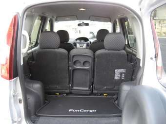 2004 Toyota Funcargo For Sale