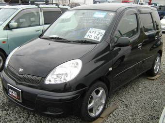 2004 Toyota Funcargo For Sale