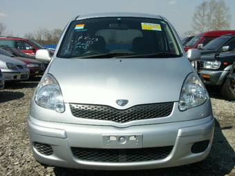 2004 Toyota Funcargo Photos