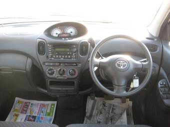 2004 Toyota Funcargo For Sale