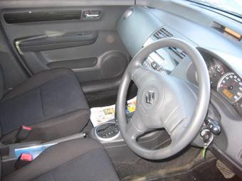 2004 Toyota Funcargo Images