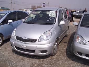 2004 Toyota Funcargo Pictures