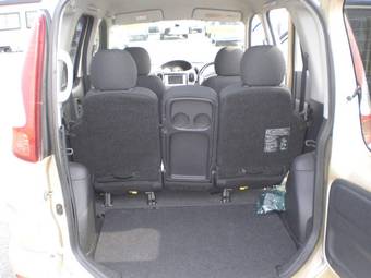 2004 Toyota Funcargo For Sale