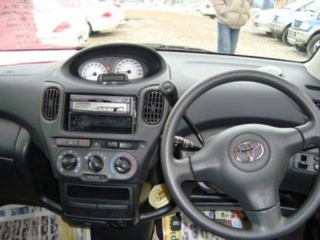 2005 Toyota Funcargo