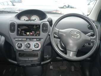 2005 Toyota Funcargo Pictures