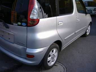 2005 Toyota Funcargo Pictures