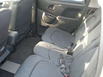 2005 Toyota Funcargo Pictures