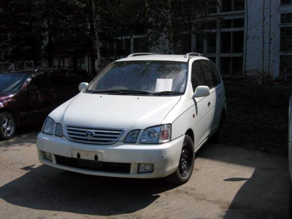 1998 Toyota Gaia