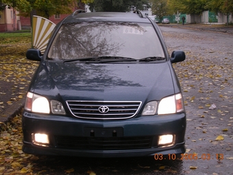 1998 Toyota Gaia