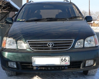 1998 Toyota Gaia