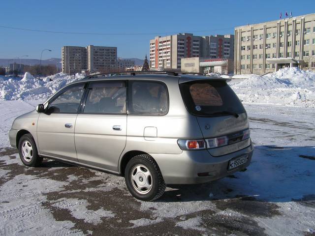 1998 Toyota Gaia