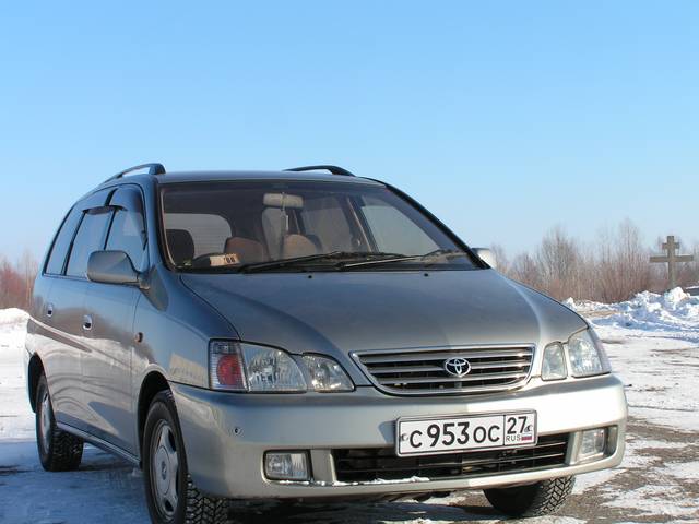 1998 Toyota Gaia