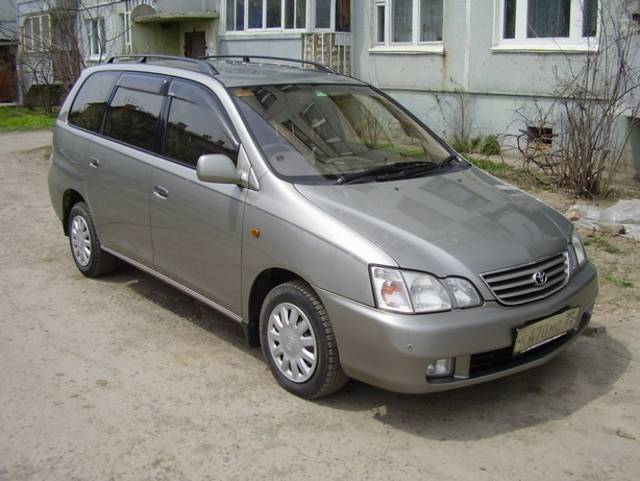 1998 Toyota Gaia