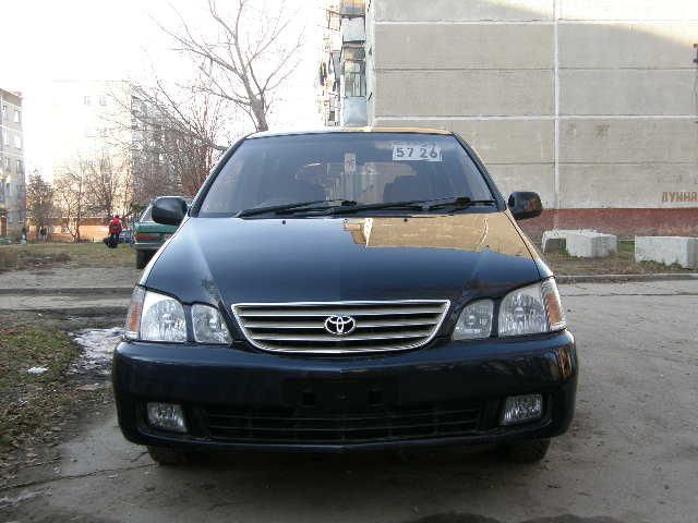 1998 Toyota Gaia