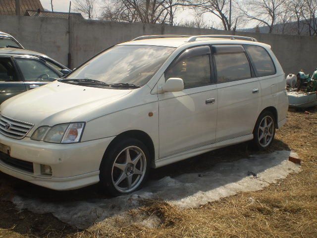 1998 Toyota Gaia
