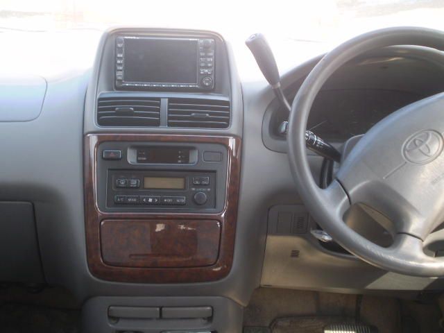 1998 Toyota Gaia