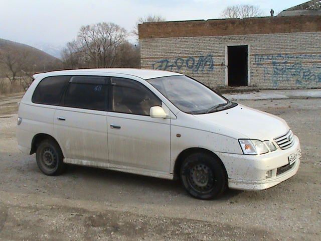 1998 Toyota Gaia