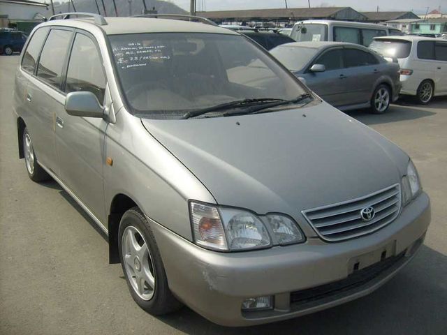 1998 Toyota Gaia